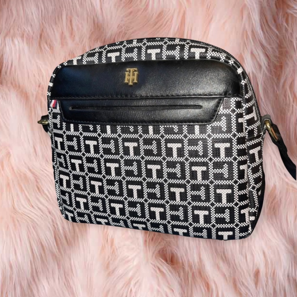 Tommy Hilfiger Mini Crossbody